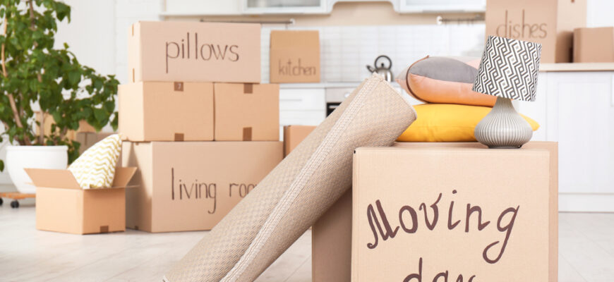 Moving,Boxes,And,Household,Stuff,In,Kitchen.,Space,For,Text